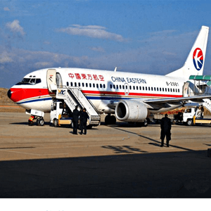 锦州湾航空货运航空快运业稳步发展的原因是什么？